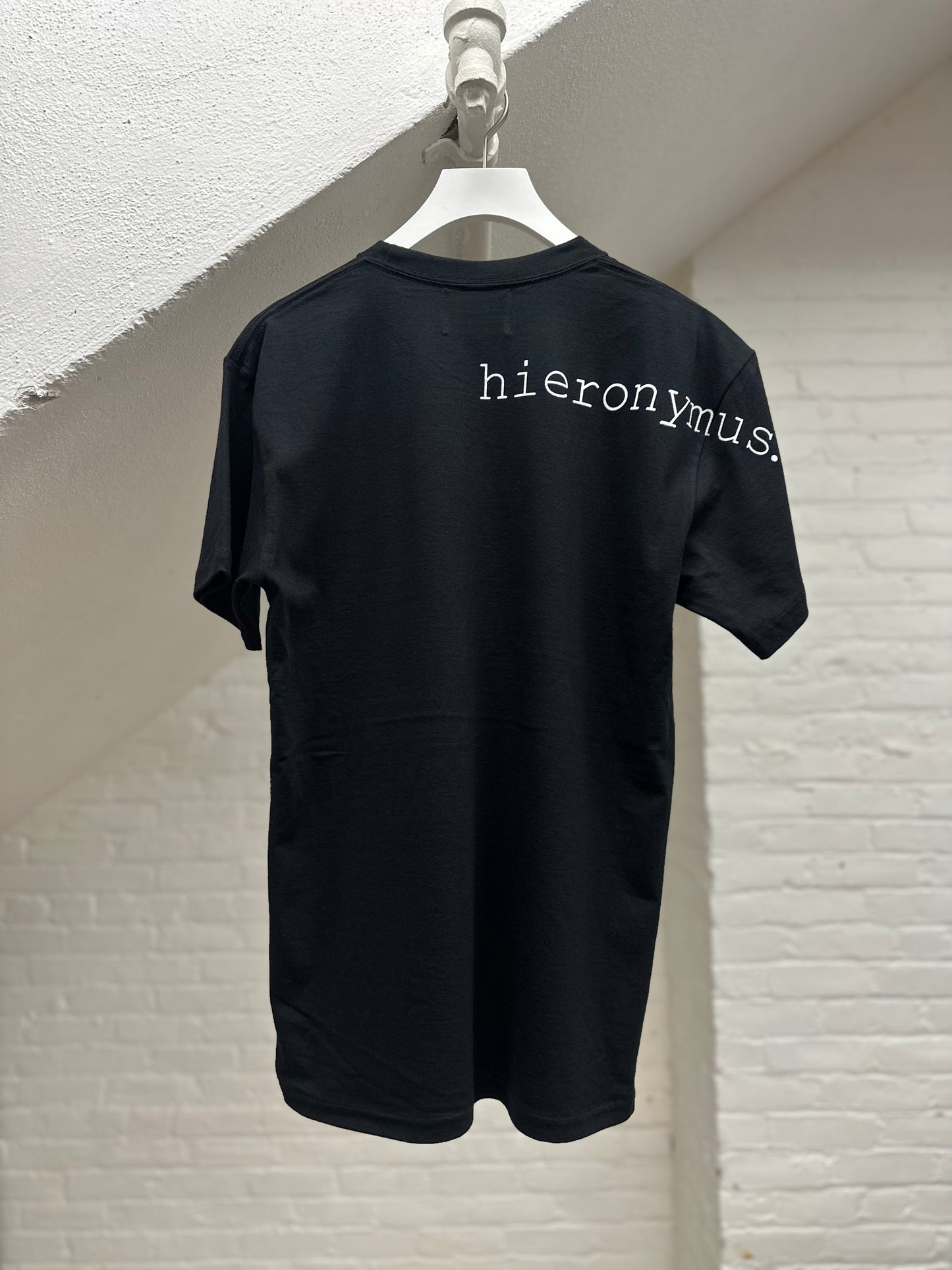 "remember." - ps34 - unisex. - sz M