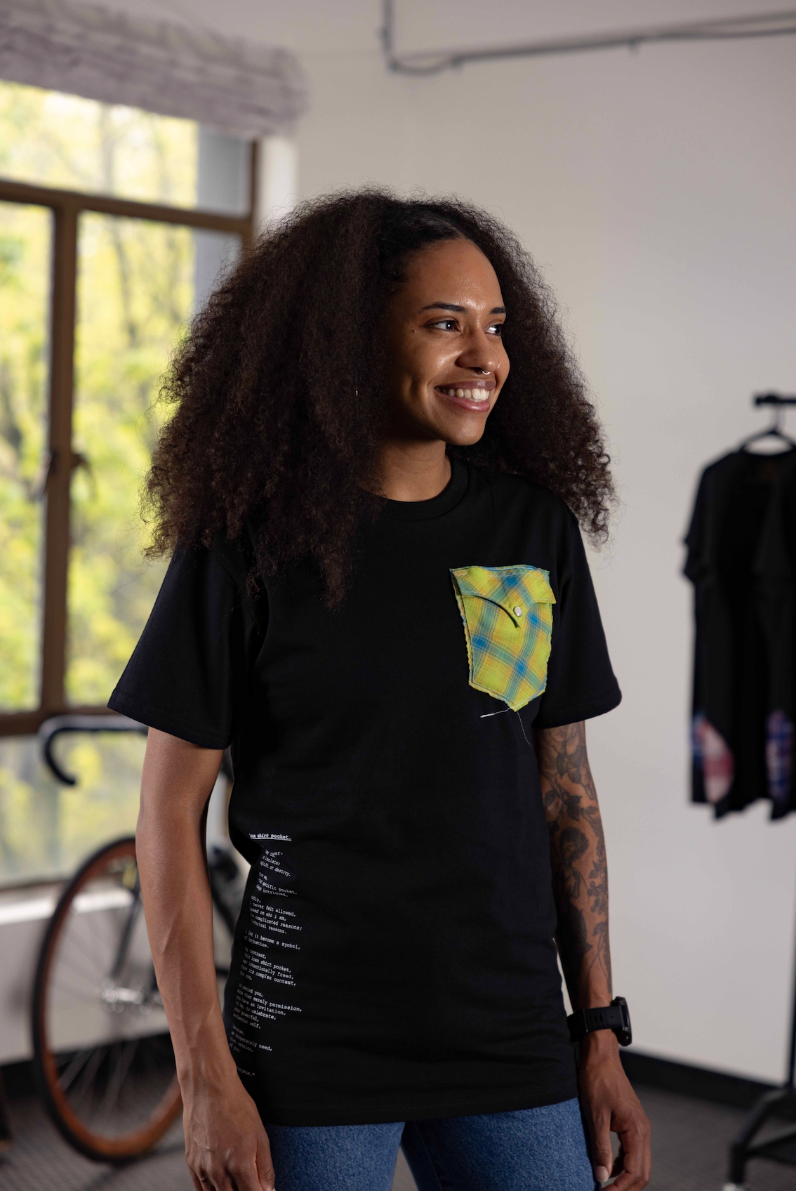 "lone shirt pocket." - ps47L - unisex. - sz M