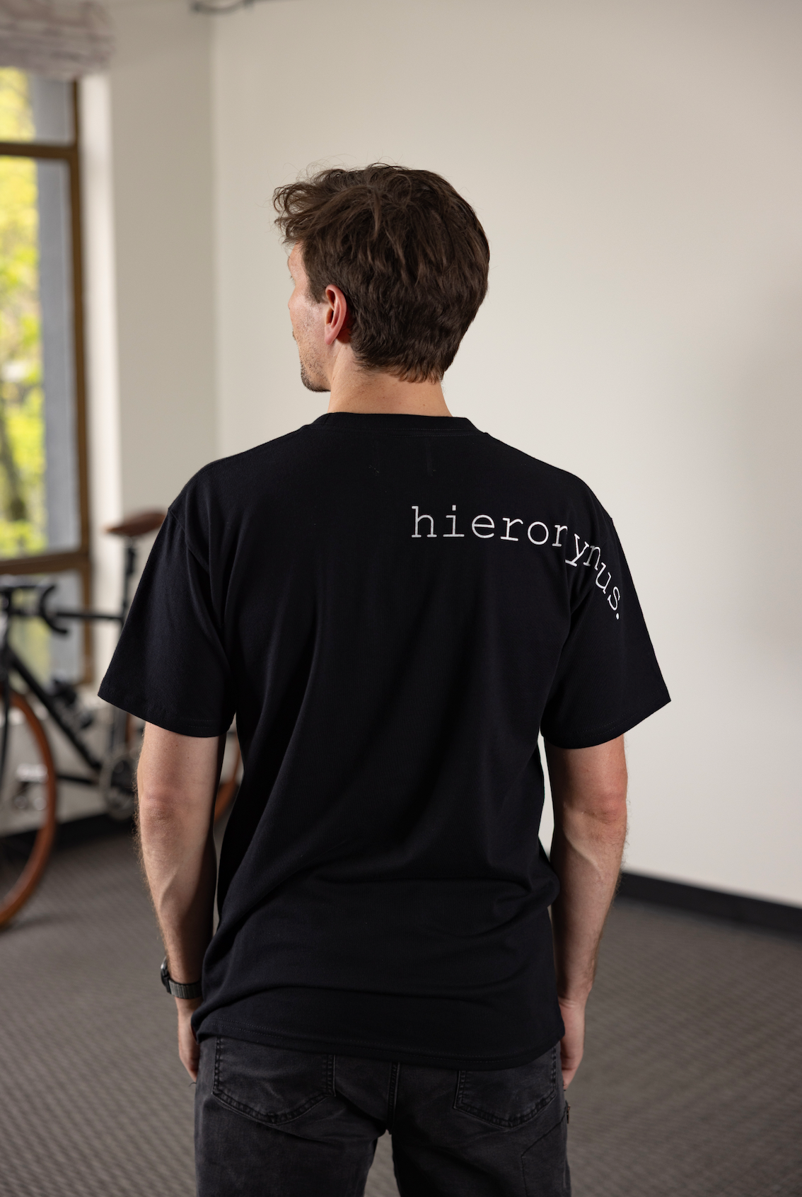 "remember." - ps34 - unisex. - sz M