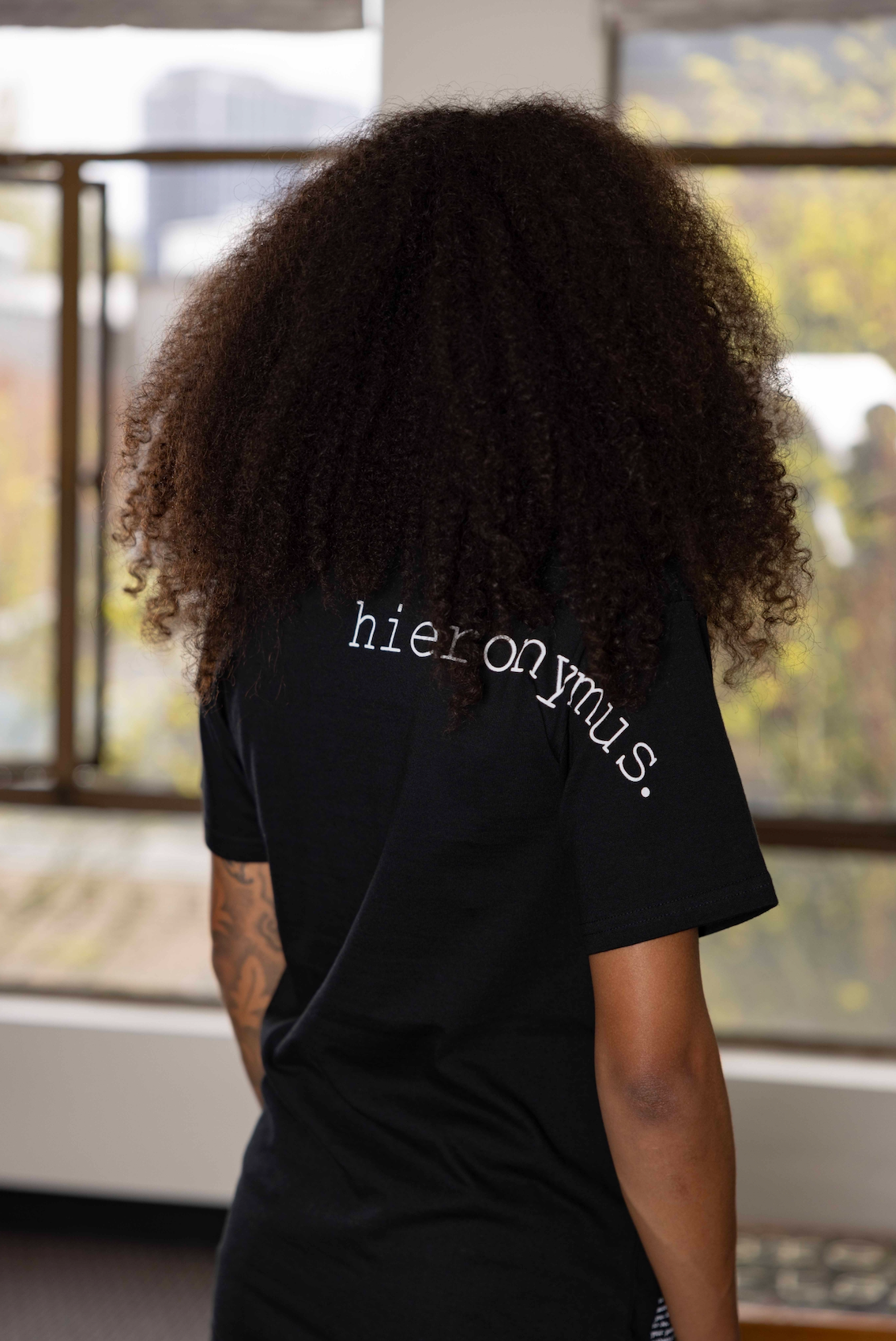 "lone shirt pocket." - ps47L - unisex. - sz M