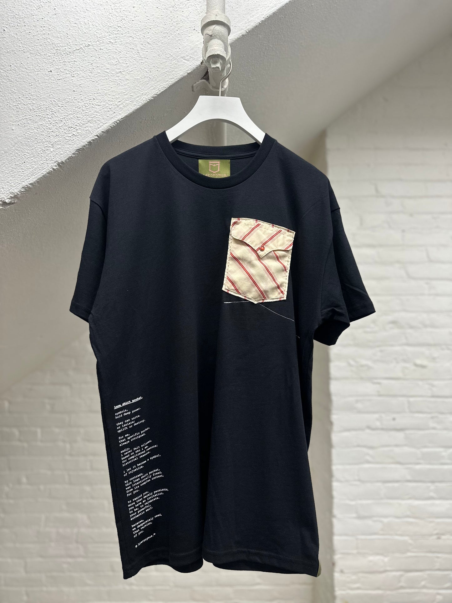 "lone shirt pocket." - ps17L - unisex. - sz L