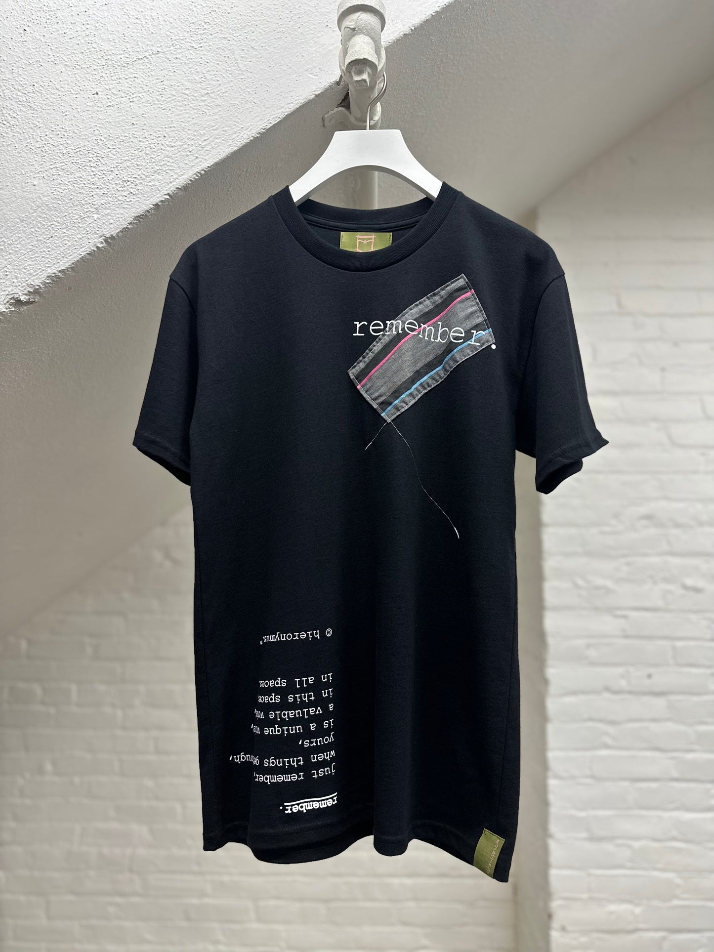 "remember." - ps2 - unisex. - sz S