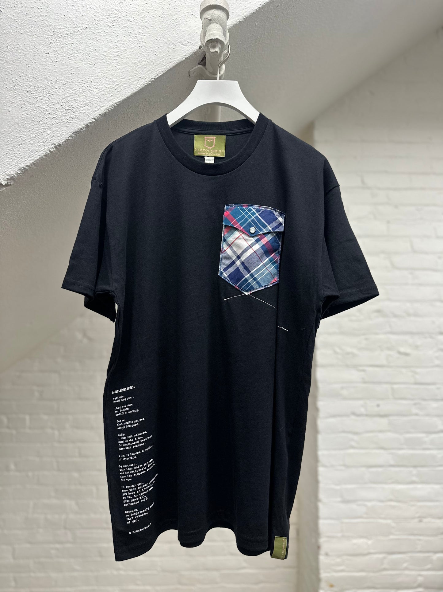 "lone shirt pocket." - ps36L - unisex. - sz L