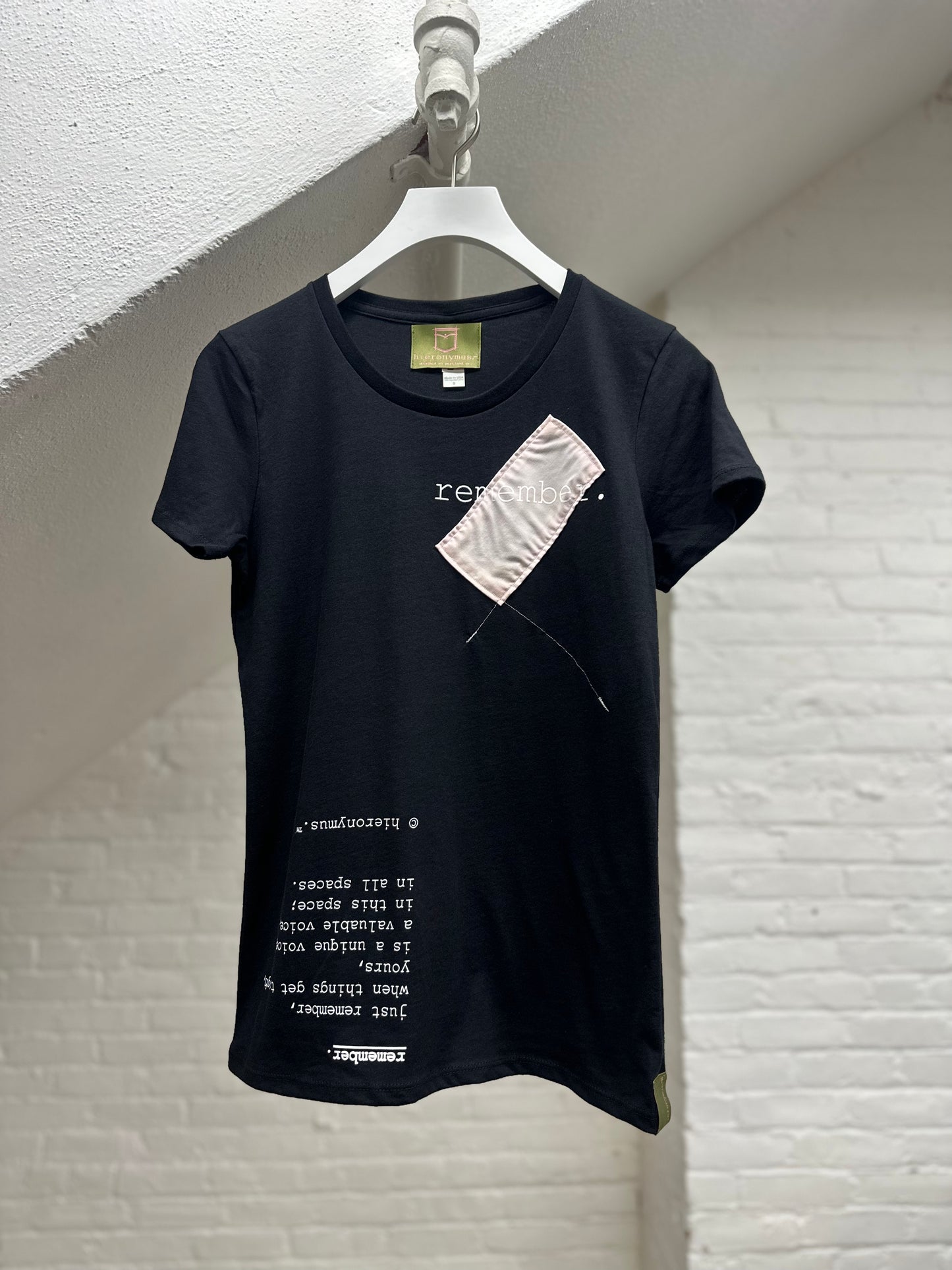 "remember." - ps48 - women's. - sz S