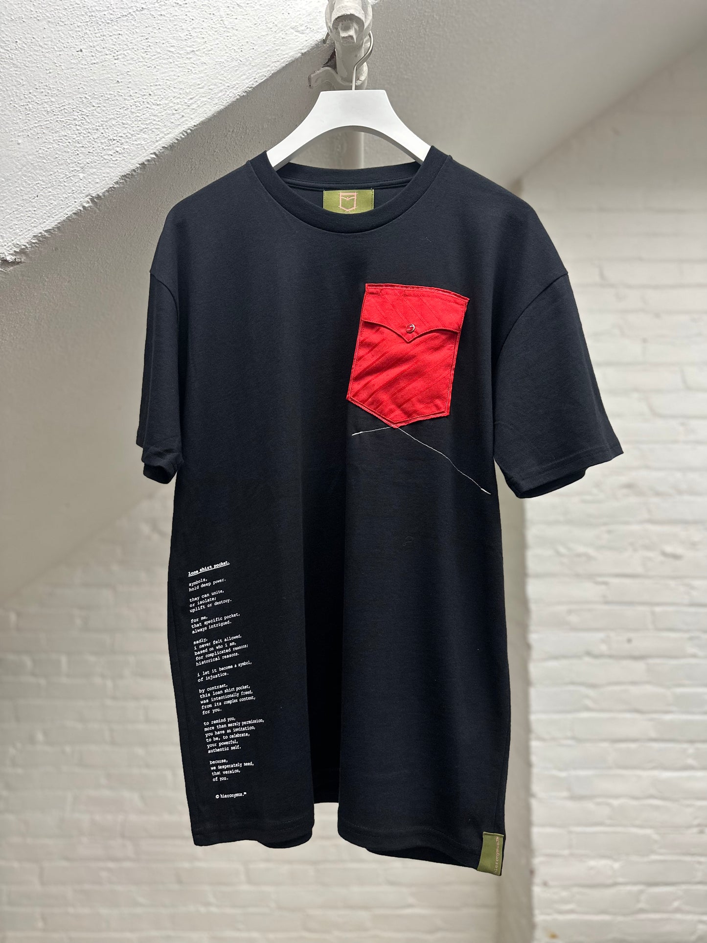 "lone shirt pocket." - ps51L - unisex. - sz L