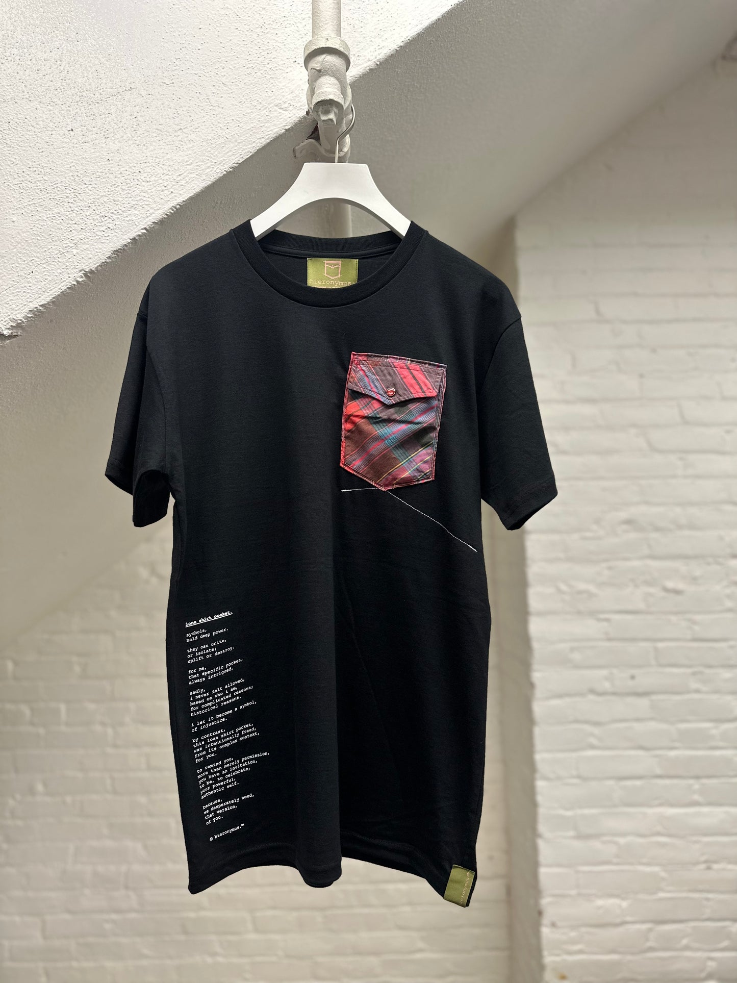 "lone shirt pocket." - ps8L - unisex. - sz M