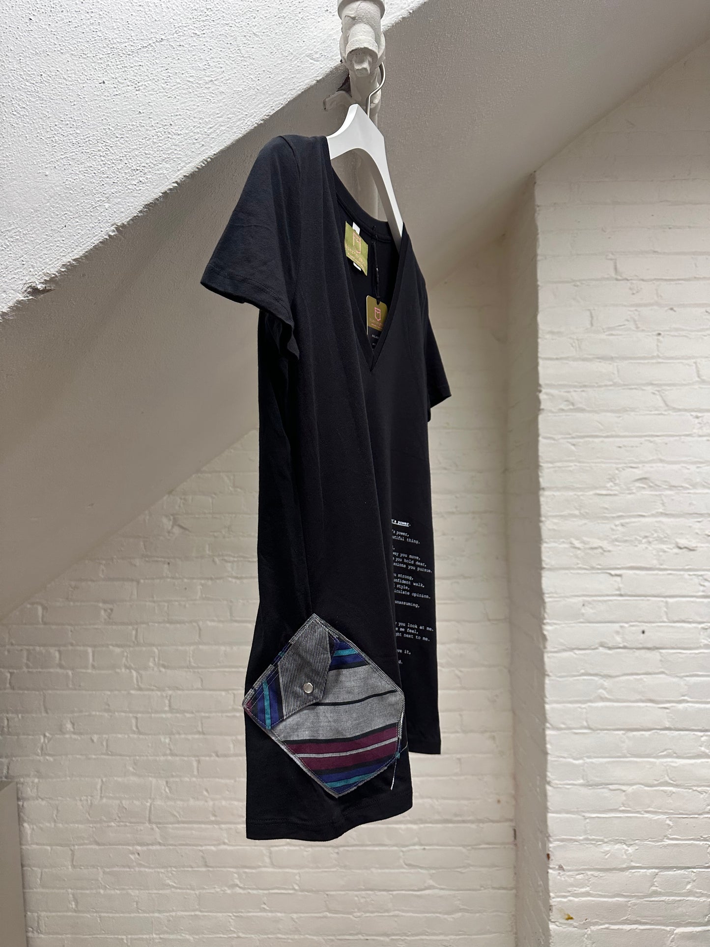 "a woman's power." - ps70R - sz women's L. - v neck.