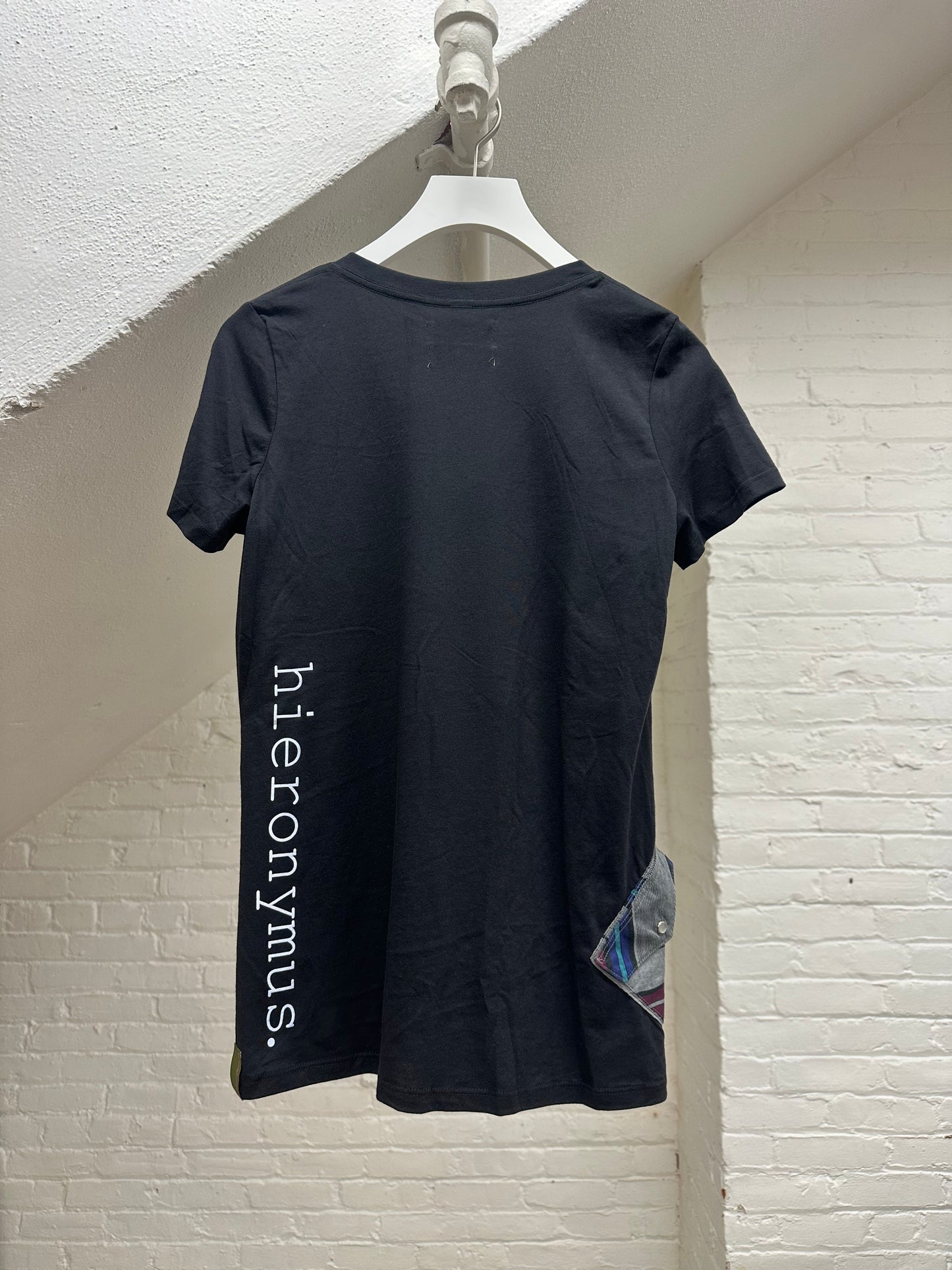 "a woman's power." - ps70R - sz women's L. - v neck.