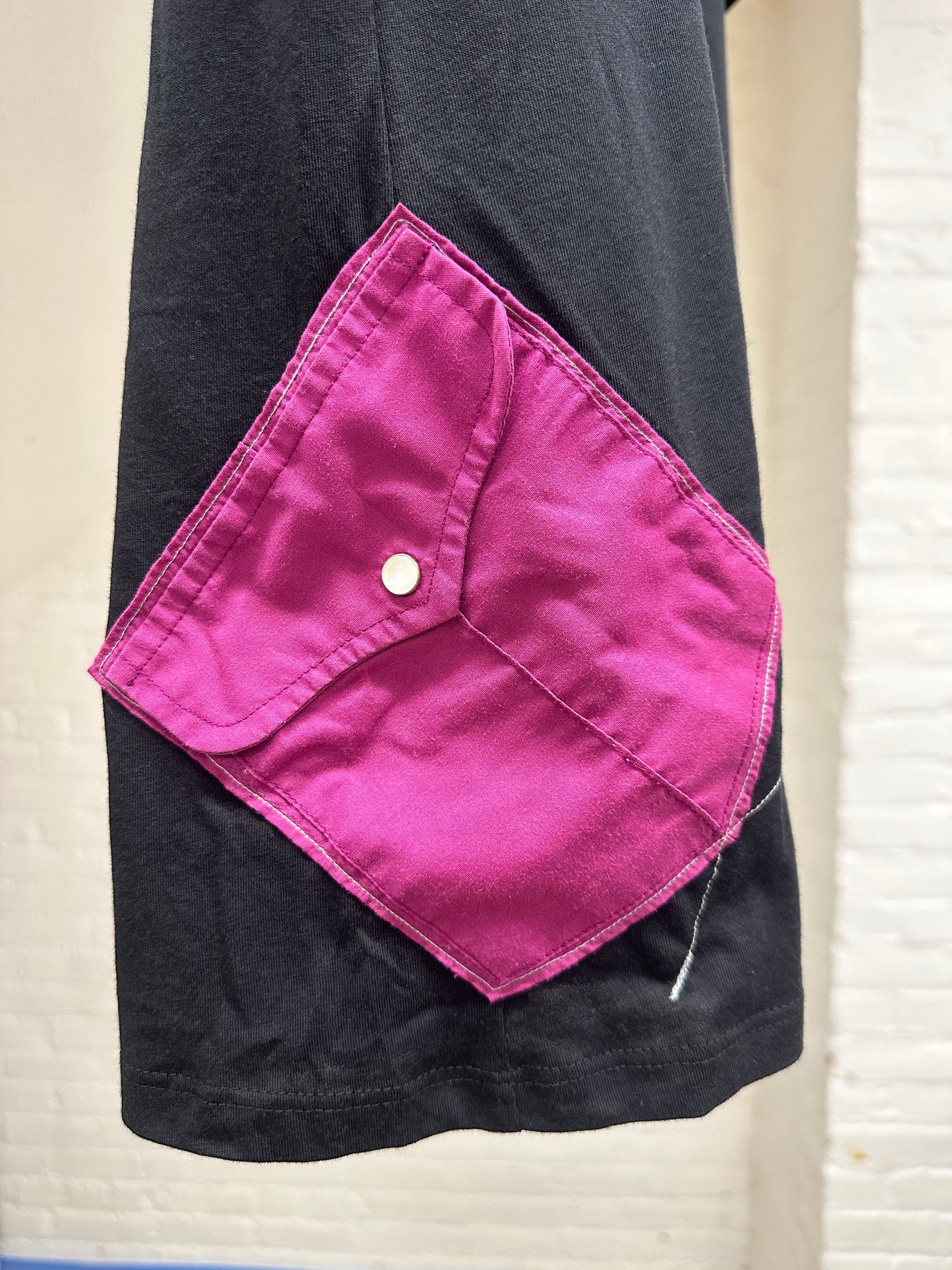 "a woman's power." - ps59R - sz women's L. - v neck.