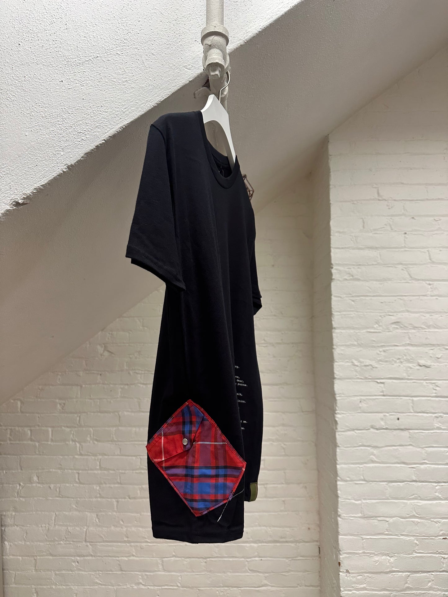 "a woman's power." - ps63R - sz unisex S. - crew neck.