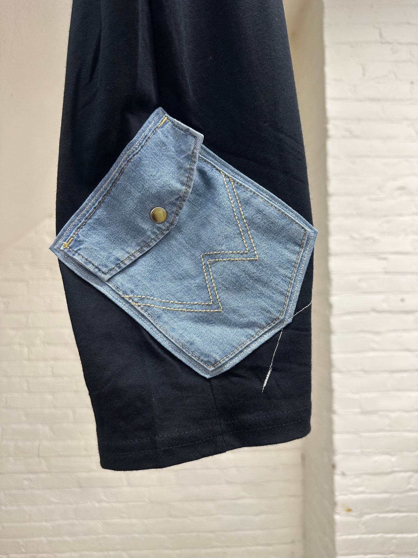 "a woman's power." - ps74R - sz unisex L. - crew neck.