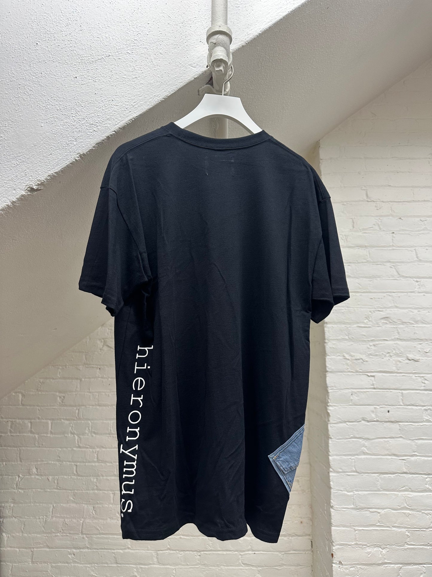 "a woman's power." - ps74R - sz unisex L. - crew neck.