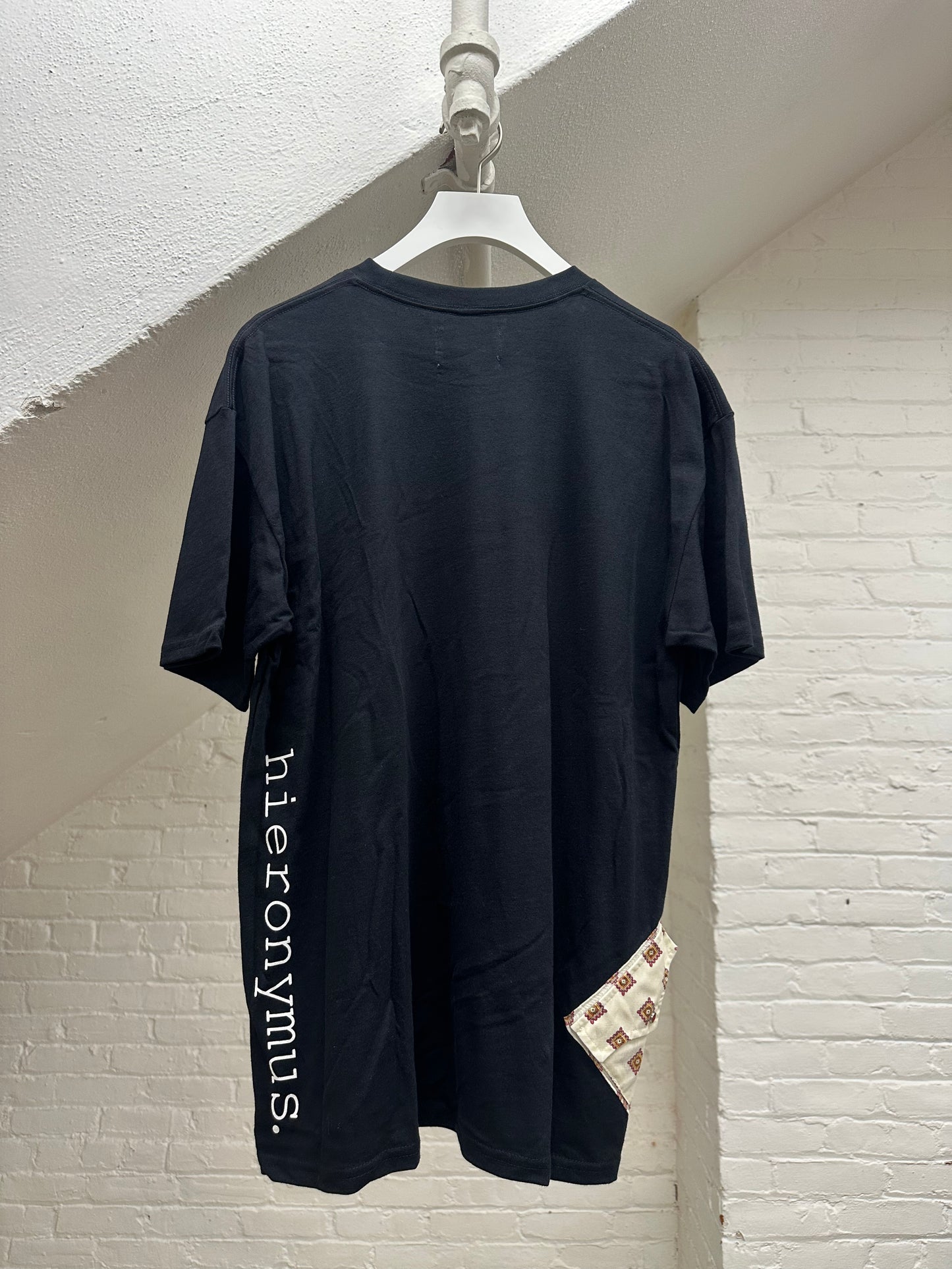 "a woman's power." - ps62R - sz unisex L. - crew neck.