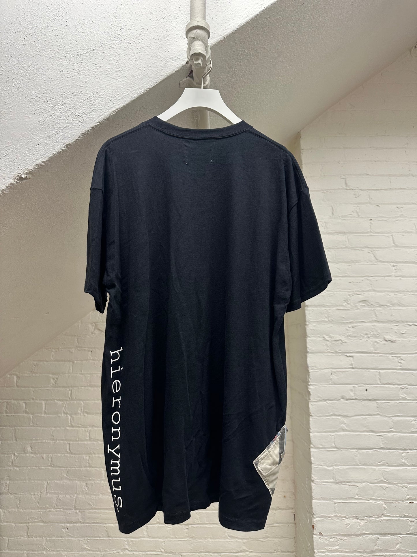 "a woman's power." - ps68R - sz unisex XL. - crew neck.