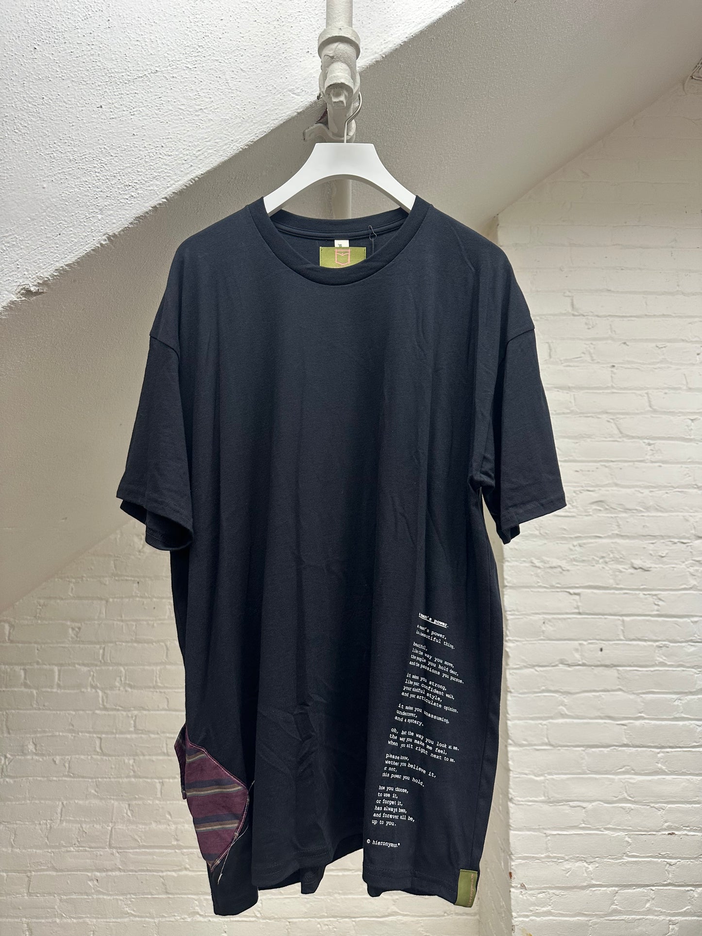 "a woman's power." - ps64R - sz unisex 2XL. - crew neck.