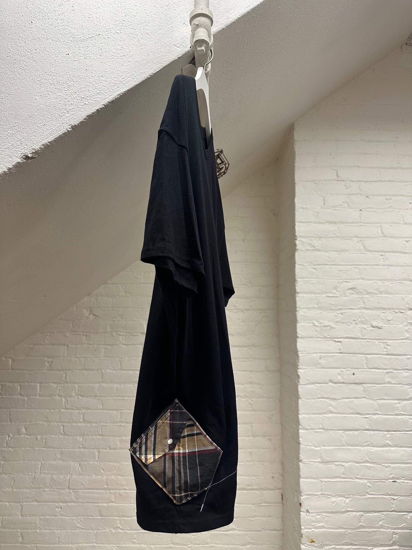 "a woman's power." - ps71R - sz unisex 2XL. - crew neck.