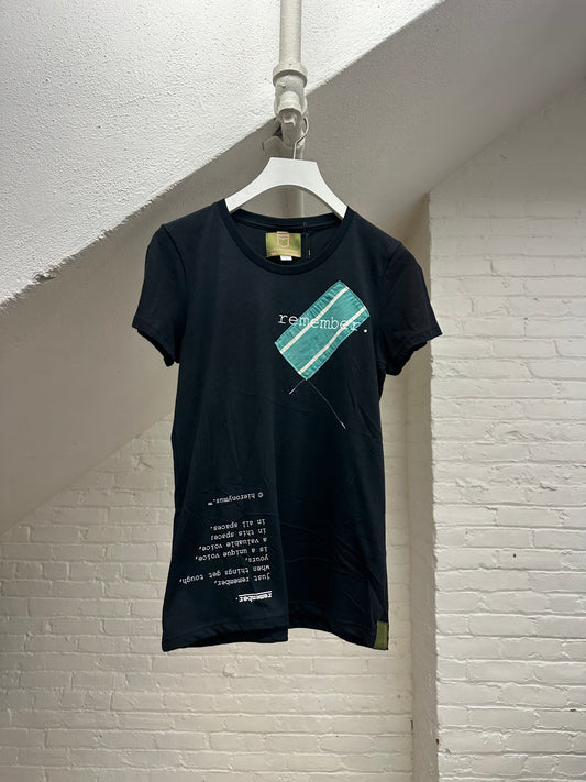 "remember." - ps77 - women's. - sz M.