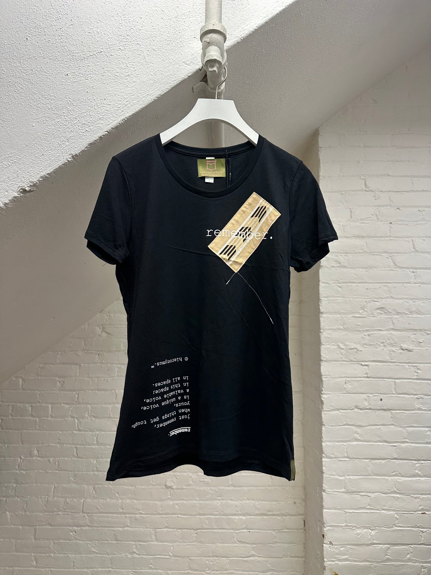 "remember." - ps76 - women's. - sz L.