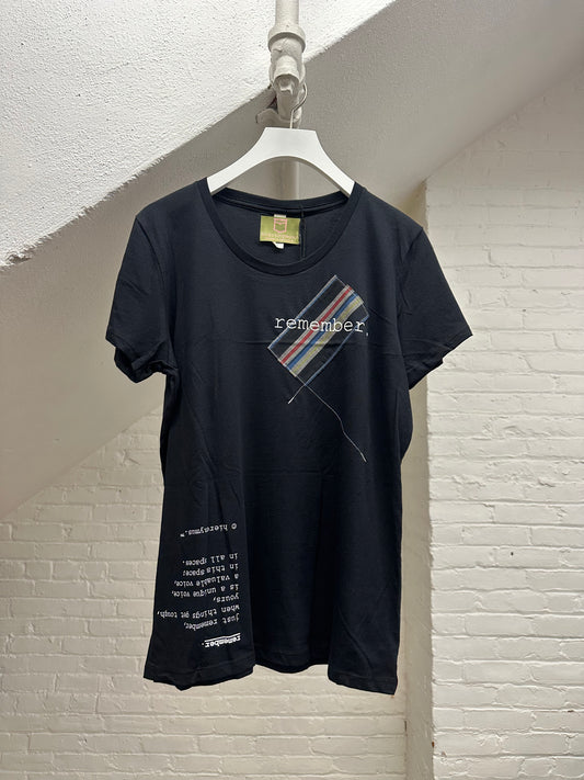 "remember." - ps66 - women's. - sz XL.