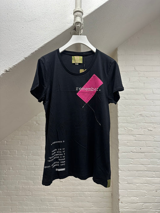 "remember." - ps59 - women's. - sz XL.