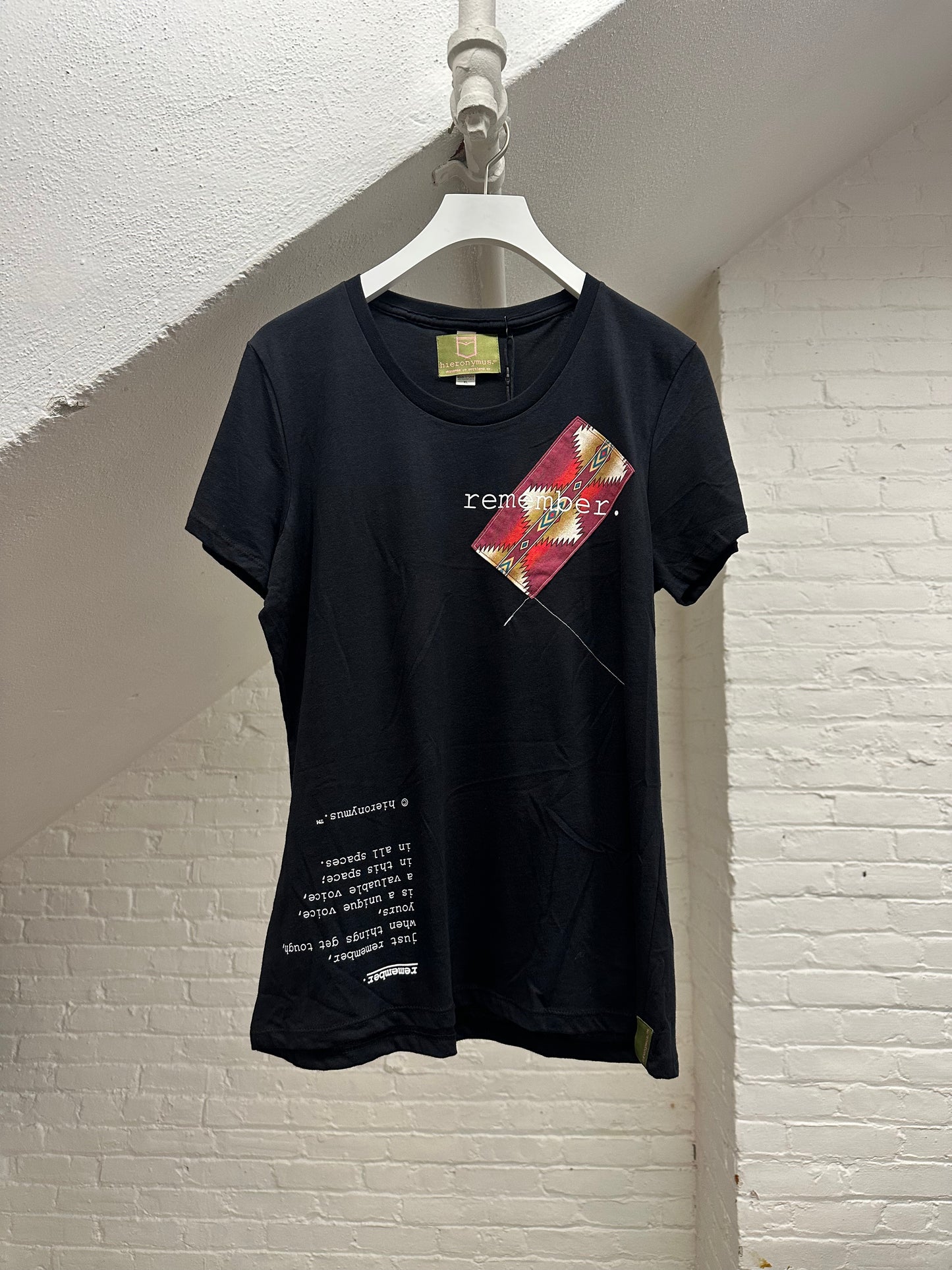 "remember." - ps1 - women's. - sz XL.