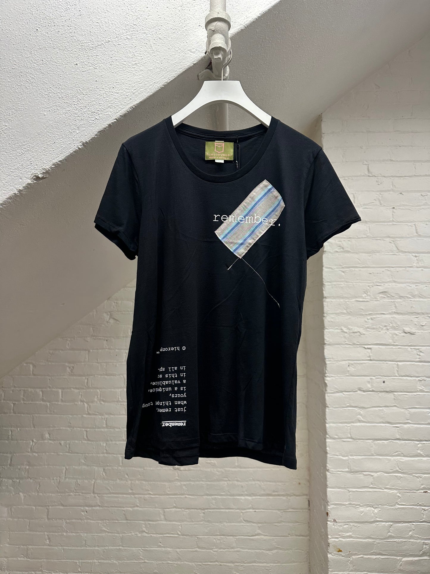 "remember." - ps56 - women's. - sz XL.