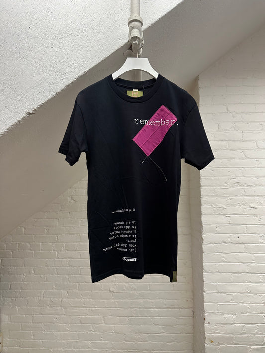 "remember." - ps82 - unisex. - sz S.