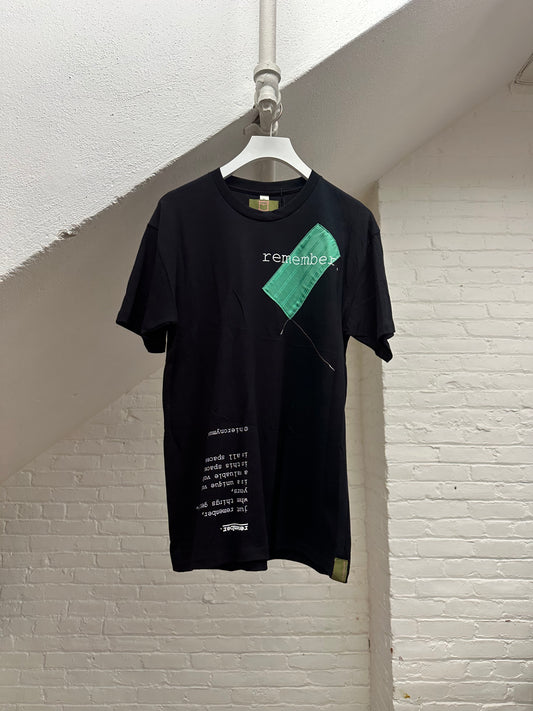 "remember." - ps67 - unisex. - sz M.
