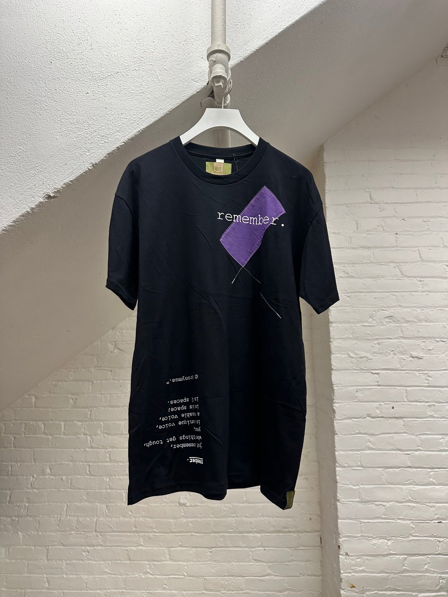 "remember." - ps61 - unisex. - sz L.