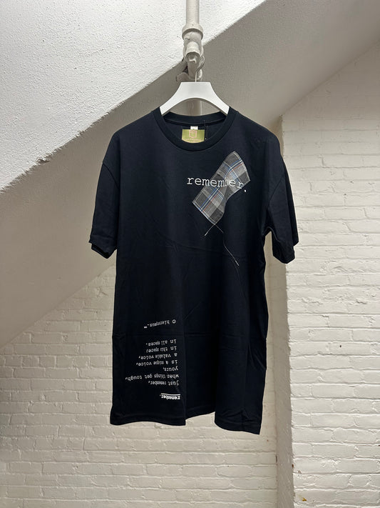 "remember." - ps72 - unisex. - sz L.
