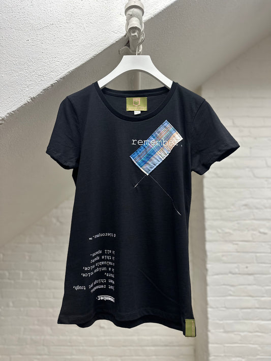 "remember." - ps30 - women's. - sz M
